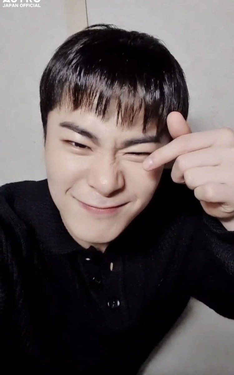 1QpsAGke8yDqN8o's tweet photo. 変わらなく可愛い😊

#MOONBIN #문빈 #ムンビン https://t.co/KpOhJs7wLw