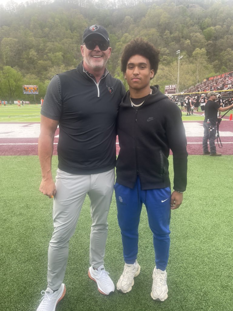I’m Thankful for being able to come out for Junior Day, and watch <a href="/UPIKEFOOTBALL/">UPIKE FOOTBALL</a> compete against each other in the Spring Ball Game. Thank you for the invitation <a href="/CoachFipps/">Corey Fipps</a> ‼️ 

<a href="/OldhamcoSports/">OldhamCountySports</a> <a href="/OldhamFootball/">Oldham County Football</a>