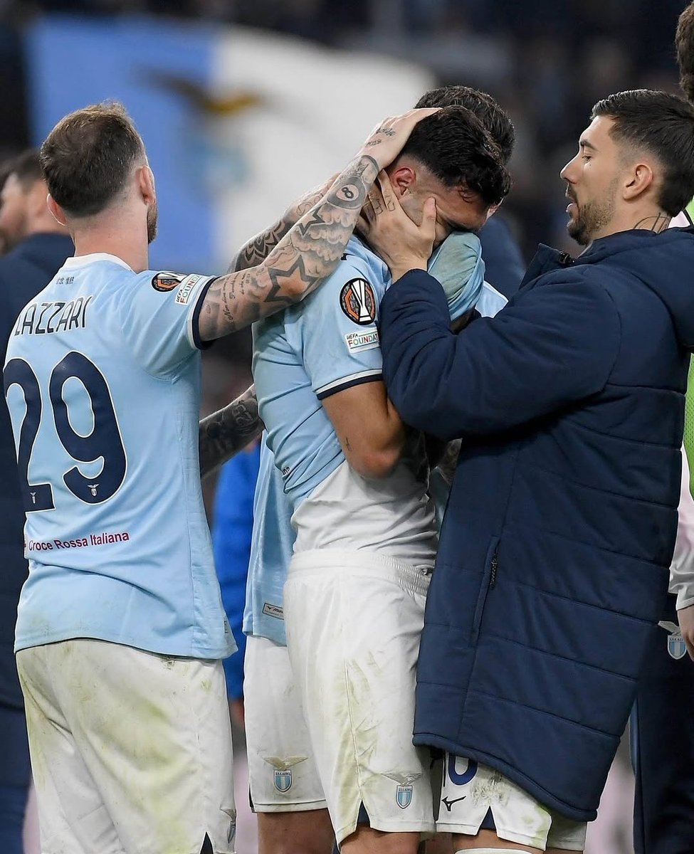 Info_SerieA's tweet photo. LAZIO (GA LOLOS LAWAN) BODO!

Memang Eropa is not for everyone. 😑

Juara grup bukan berarti bisa berkuasa. 🤷🏻‍♂️

Jadi penggendong itu juga ga sembarangan. 🤕

Fix, Italia ga bisa dapet 5 spot UCL musim depan ❌

*Tips and trick bantai Bodo di Olimpico, ada di youtubenya.......🐺 https://t.co/4g2coE1Jeq