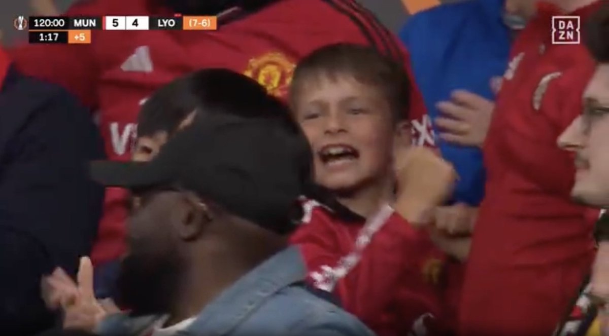 What a reaction 😦 
Manchester United 🔥