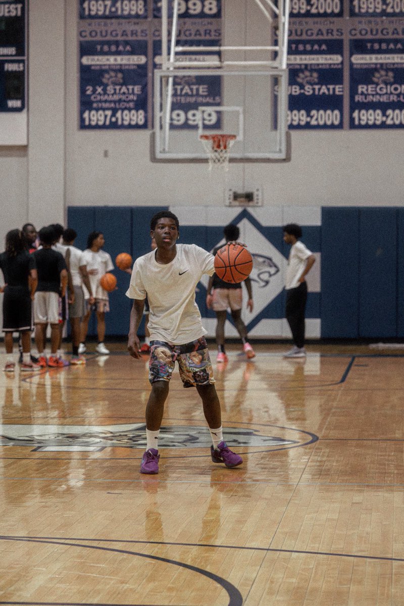 vothecreator's tweet photo. #memphis #photographer #videographer #sportsvideographer #sportsphotographer #basketball #highschoolbasketball #boysbasketball🏀 https://t.co/1cJ84OPJLa