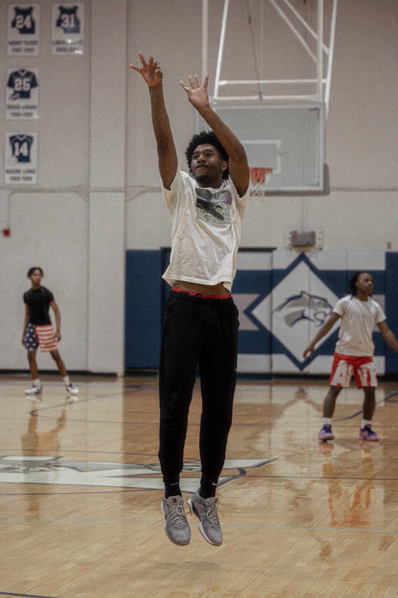 vothecreator's tweet photo. #memphis #photographer #videographer #sportsvideographer #sportsphotographer #basketball #highschoolbasketball #boysbasketball🏀 https://t.co/4dYPFqvnKe