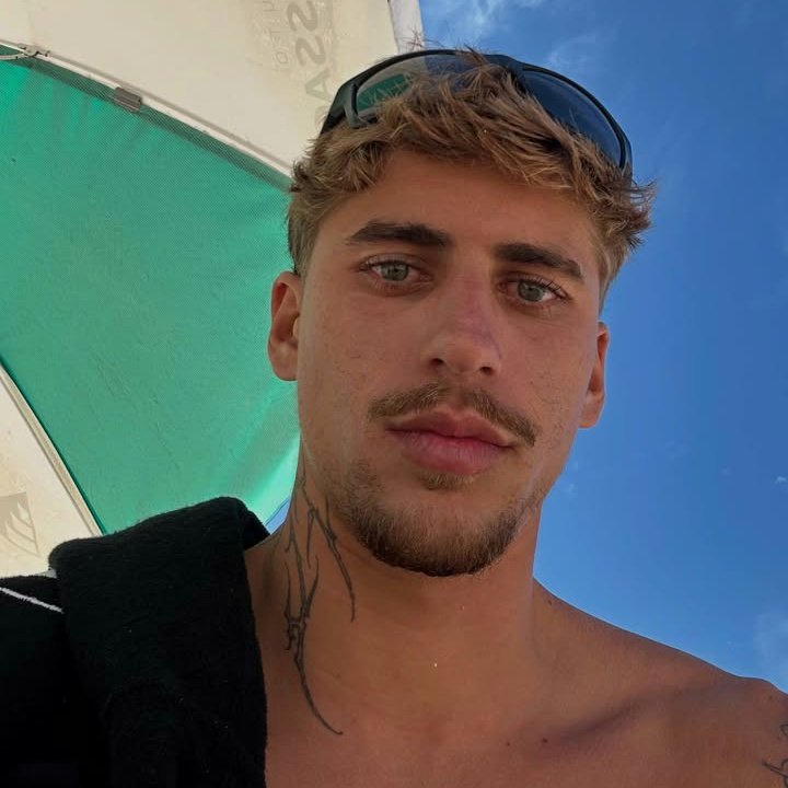 class07l's tweet image. 