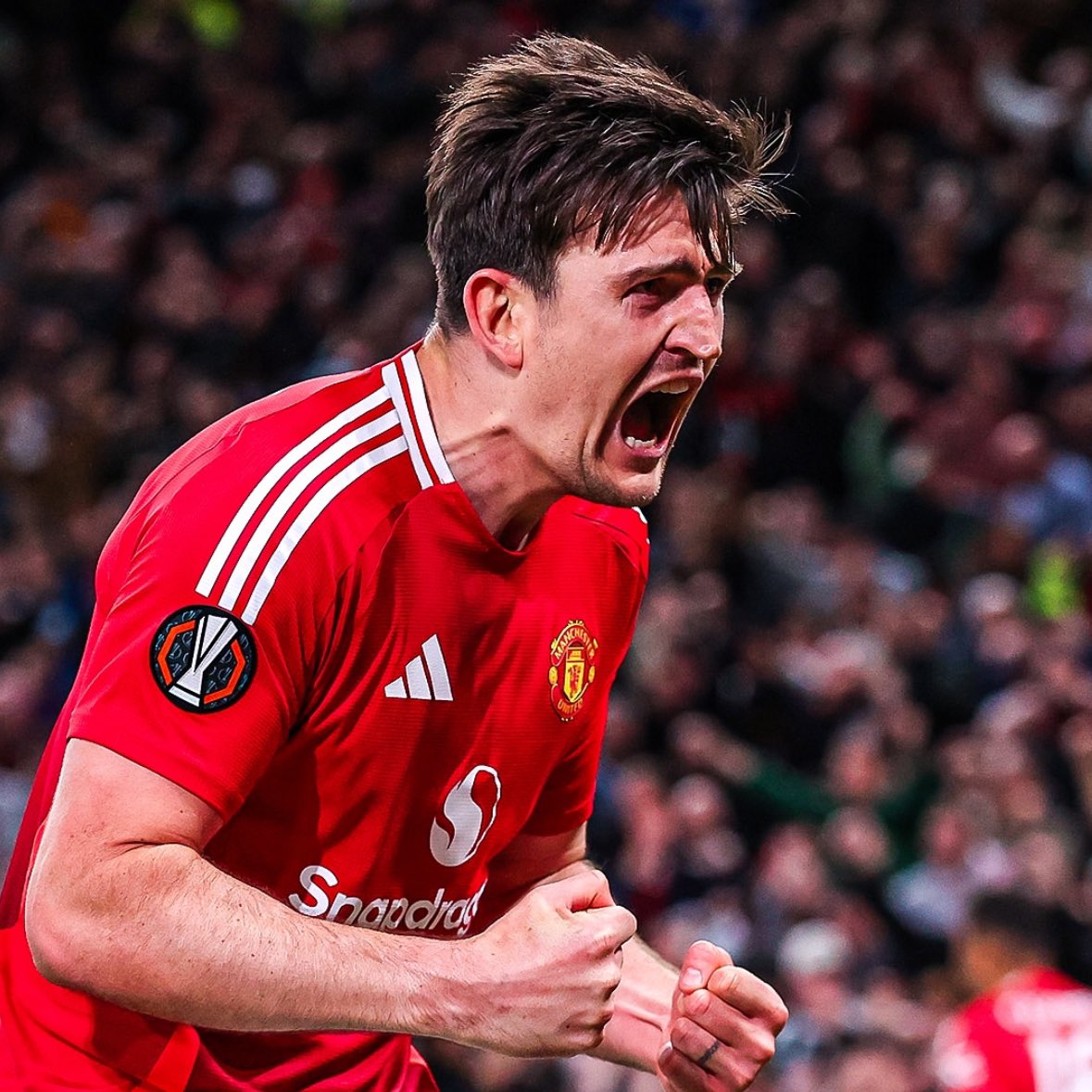 We put Harry Maguire up there because he’s the guy who can score a header. 🔥