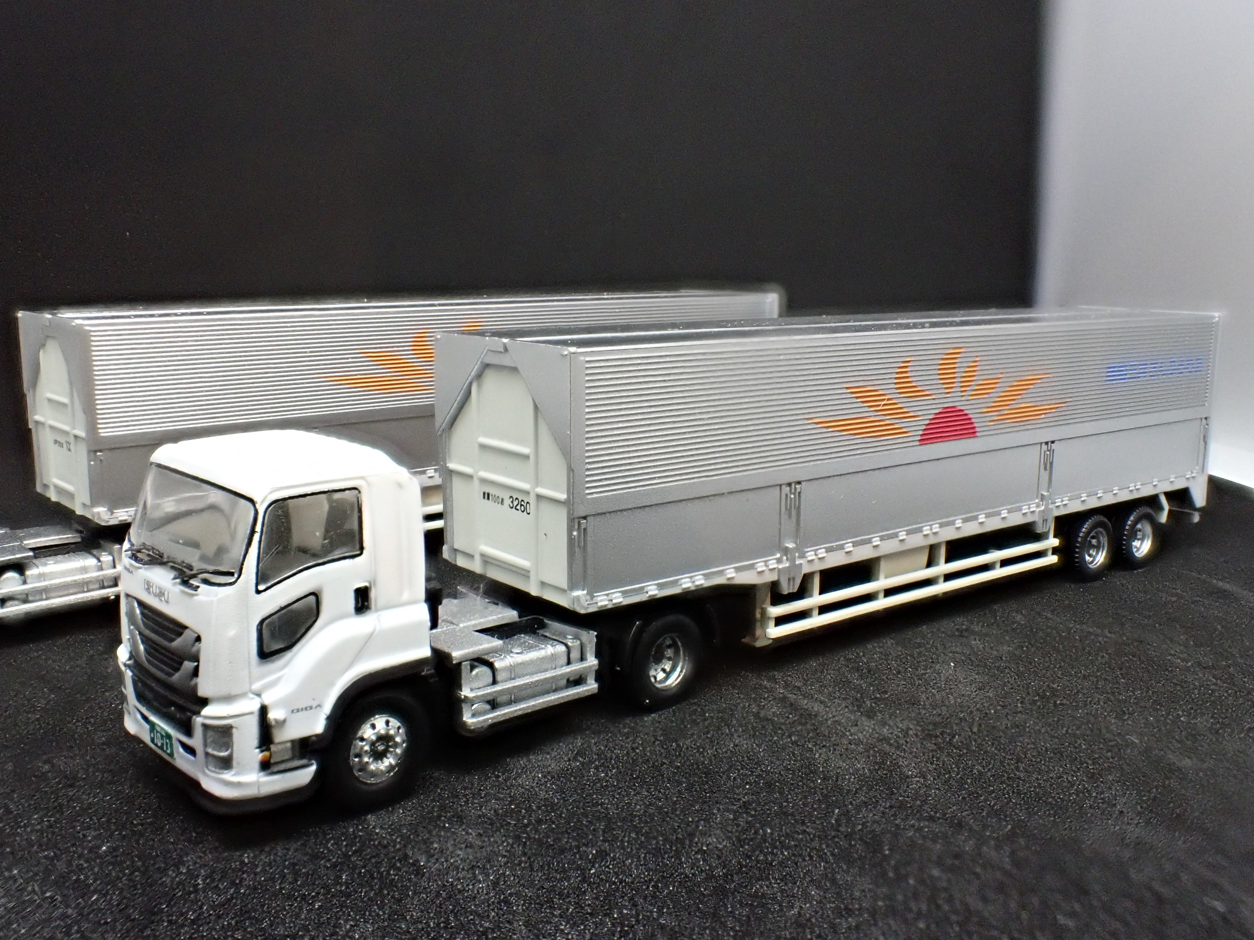 トラック野郎シリーズNo.19 1/20ディスプレイモデル トラック