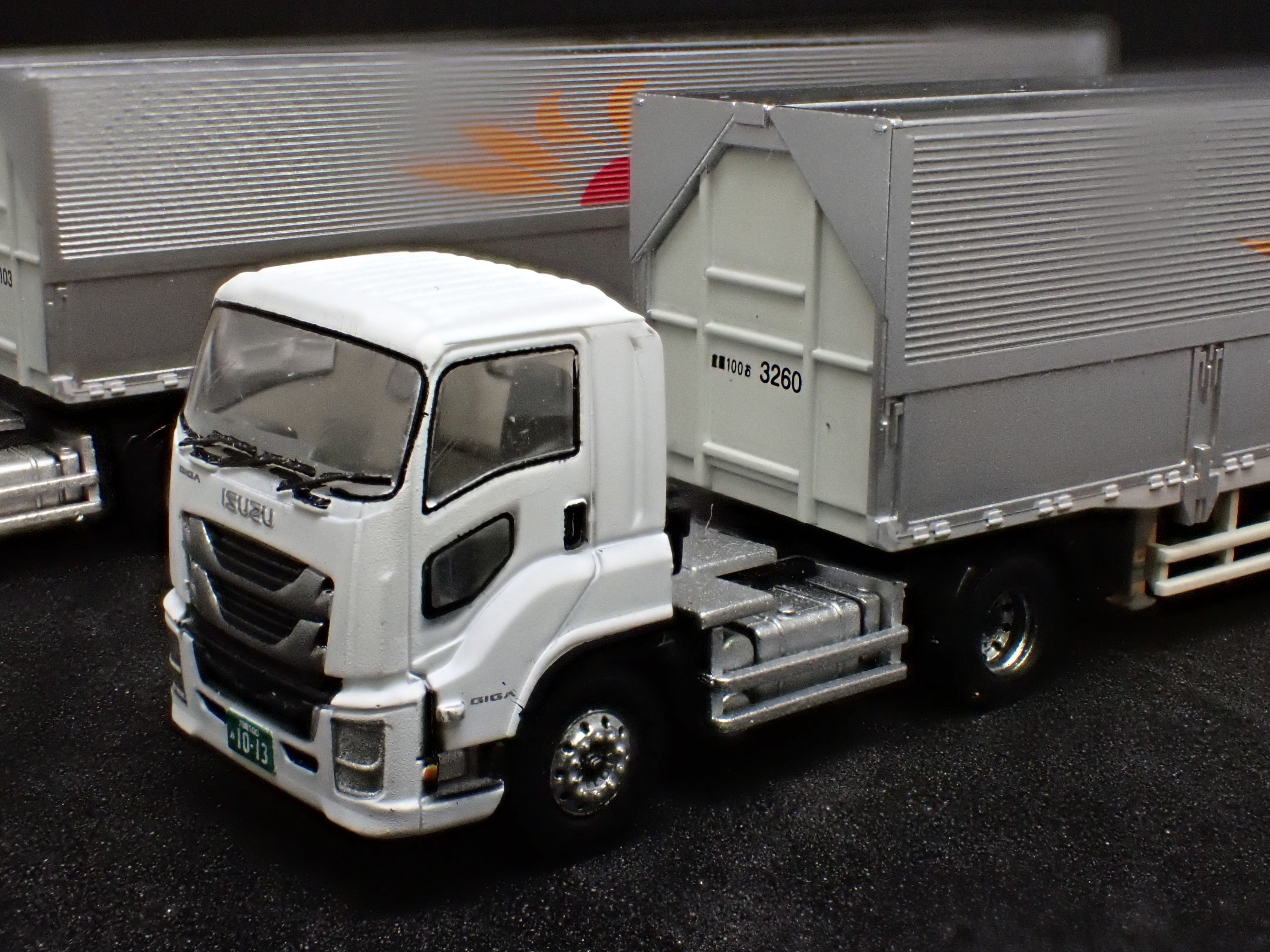 いすゞ GIGA C&Eシリーズ トラクターヘッド&コンテナトレーラー 販促模型 ISUZU いすゞ C＆ E・series 模型 トラック トラクターヘッド