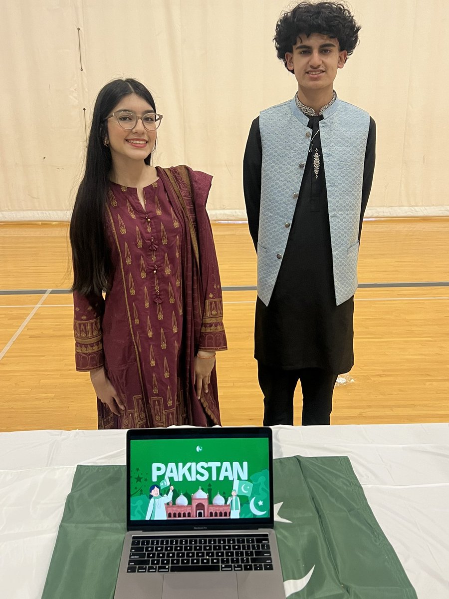 Culture Day “fits” <a href="/MidCollegeUNCG/">The Middle College at UNCG</a>  👏🏽👏🏽👏🏽👏🏽