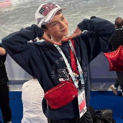 just give her the passport look at how much effort she's putting into being american!!!!