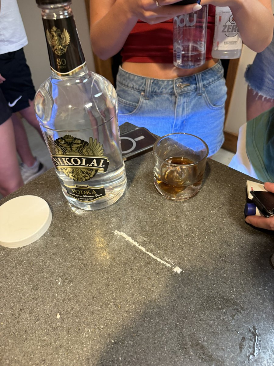 keithbloomberg's tweet photo. Time to get the night started #runtheball https://t.co/kHPlihr9tZ