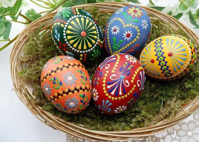 Hôm nay thị trường nghĩ Lễ Phục Sinh , một những lễ trọng của người Công Giáo. 

Chúc cho anh chị em và #Ce sẽ được tái sinh trong tình yêu Chúa ❤️ Alleluja