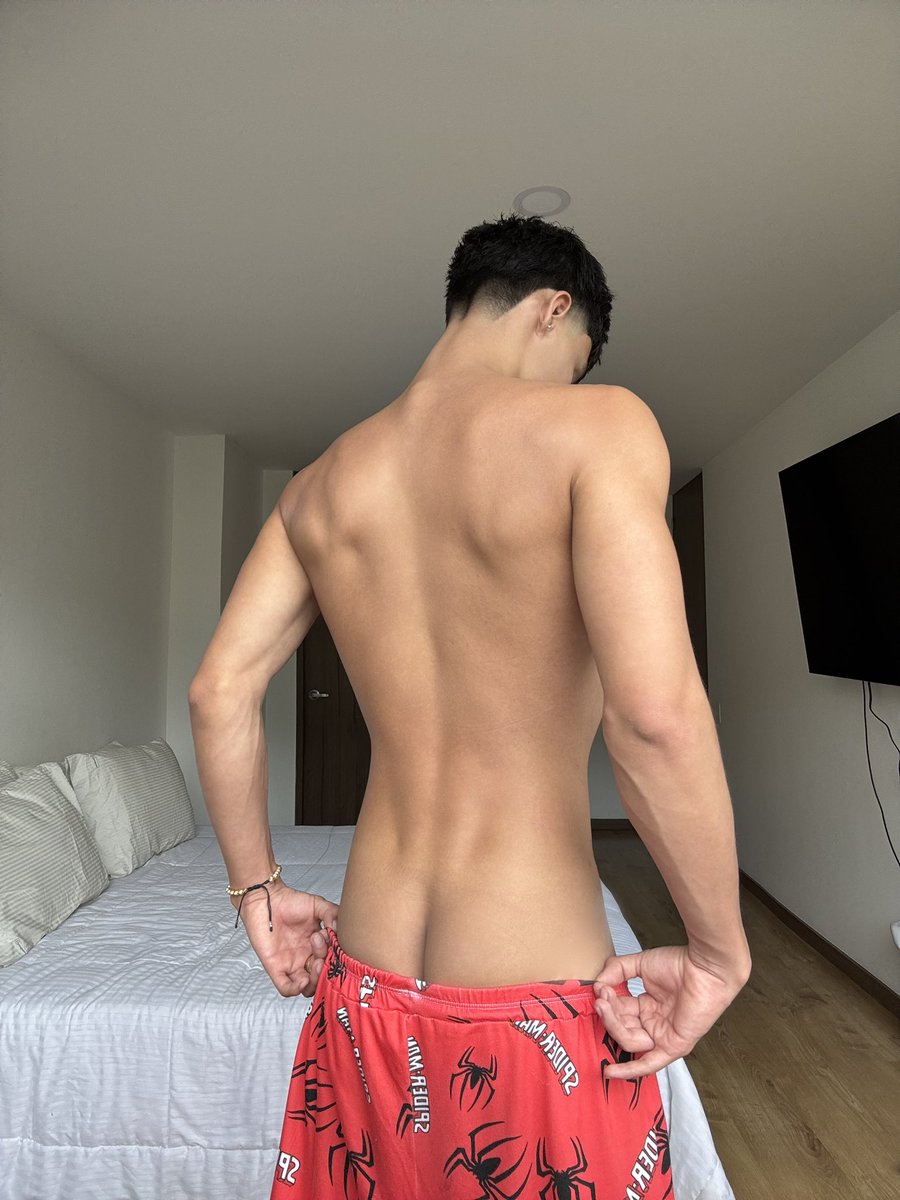 Me encanta saber que la maldad de tu mente vibra en la misma sintonía 🔥

onlyfans.com/paublomarin