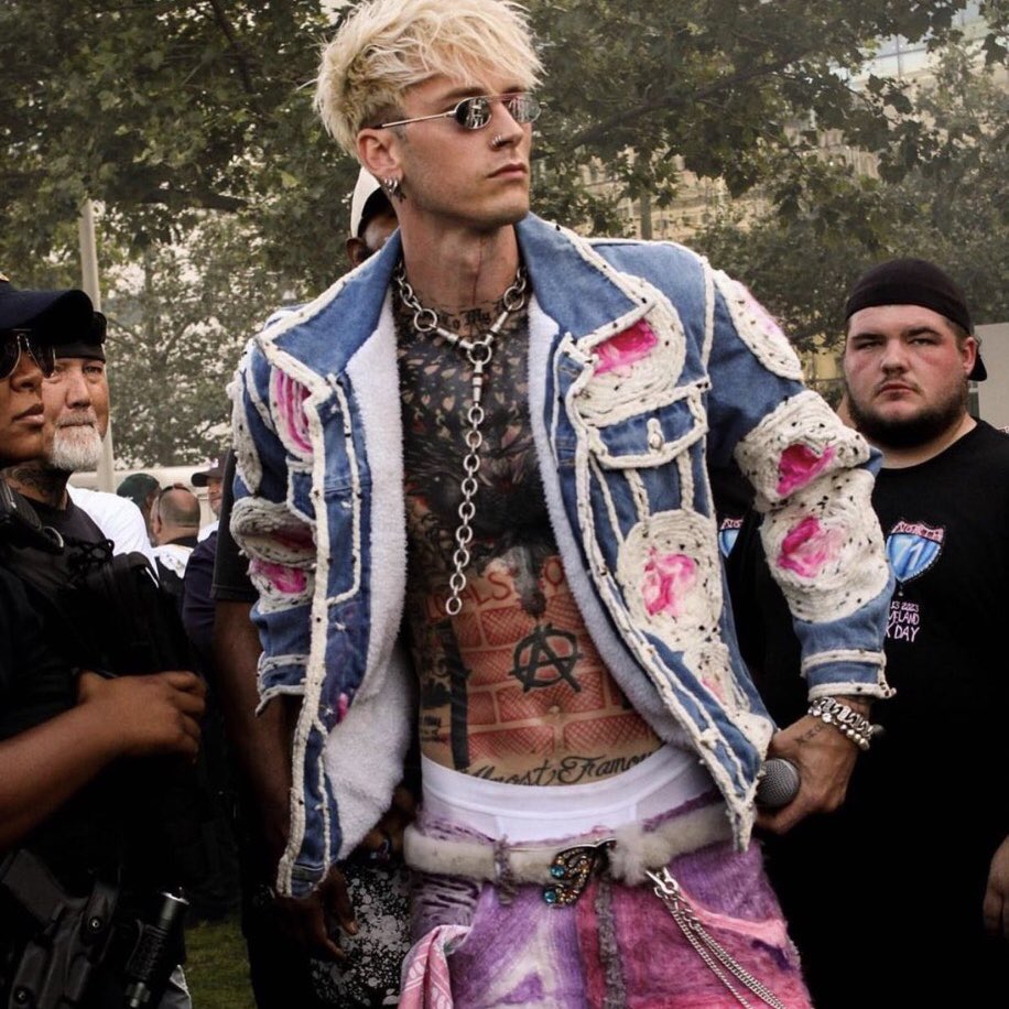 dieinthecity's tweet image. these will never be topped sorry
#22DAYSOFMGK
