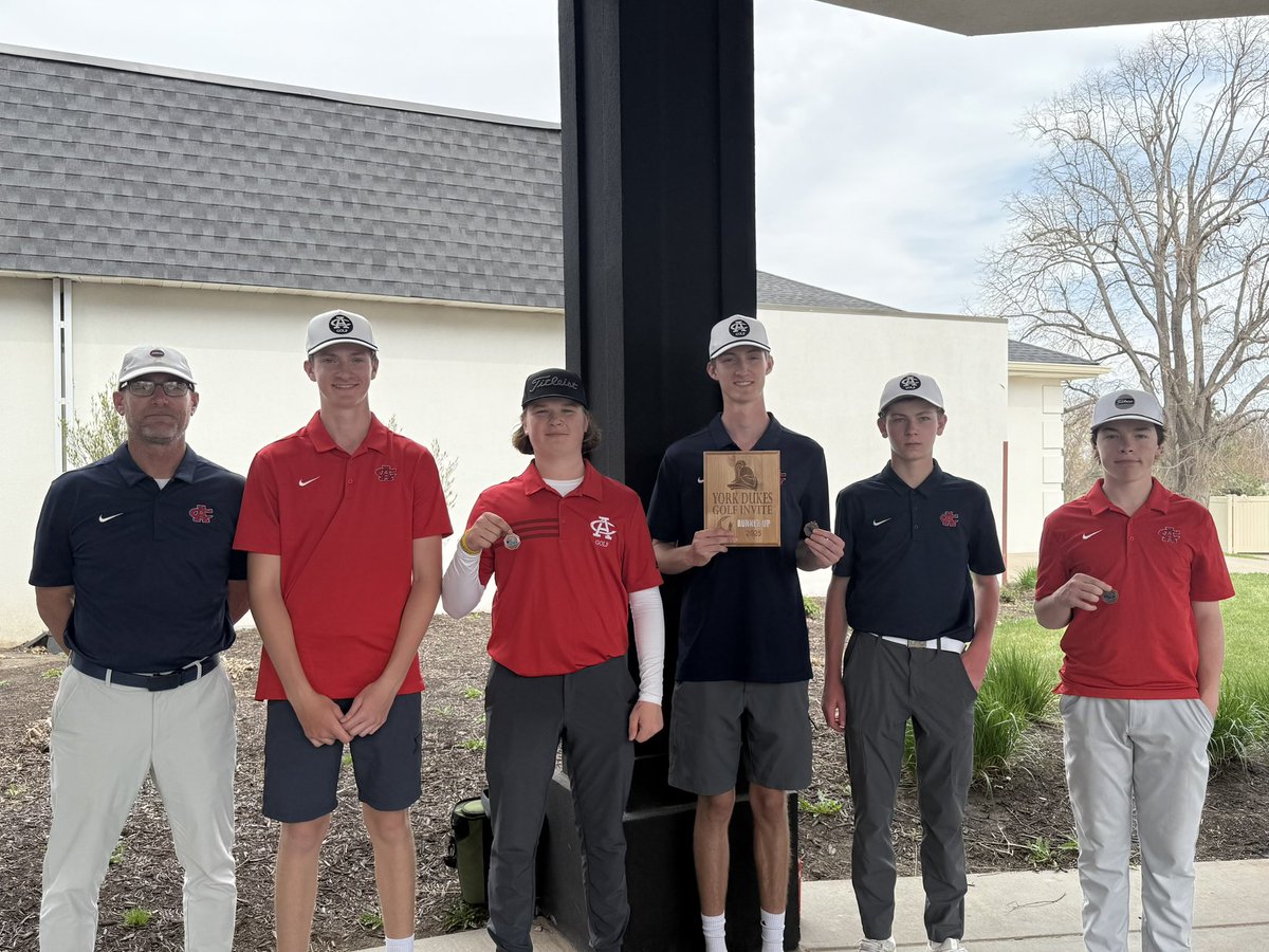 AC Boys Golf finished 2nd today at the York Invite.
Axel🏅7th 
Braeden🏅10th
Brayden🏅14th