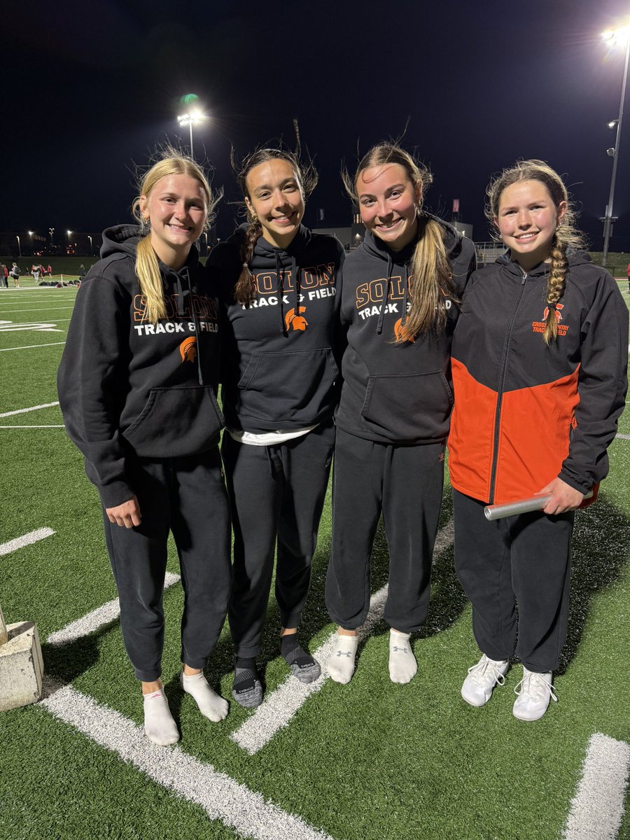 Solon Girls Track and Field (@solongtf) on Twitter photo 4x4 hit the Blue Standard with a 4:01.96! Congrats Quinn, Jerzey, Grace, and Kobi 🏃♀️#BlueOvalBound <a href="/DrakeRelays/">Drake Relays</a> 4x4 hit the Blue Standard with a 4:01.96! Congrats Quinn, Jerzey, Grace, and Kobi 🏃♀️#BlueOvalBound <a href="/DrakeRelays/">Drake Relays</a>