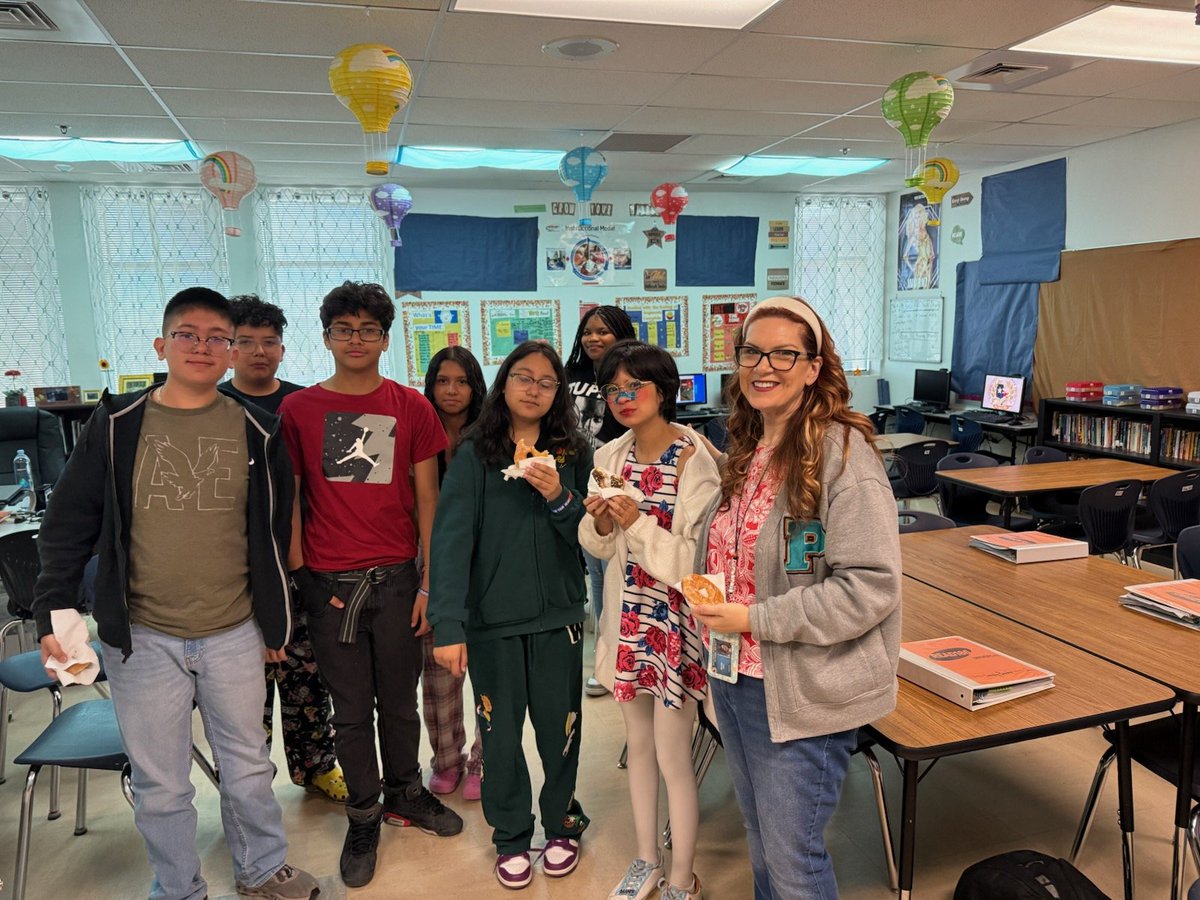 Bianca Licerio (@blicerio_mpms) on Twitter photo Our <a href="/Puentes_MS/">Greta June Brasgalla</a> Bobcats enjoying a morning treat for completing their online registration. We're excited to have them back next year! Thank you for <a href="/SGarcia_MPMS/">Samirah M Garcia</a> and <a href="/LCrispin_MPMS/">Laura Crispin</a> for your help! #Bobcats #ALLIN #TeamSISD <a href="/sduffy_sisd/">Sonia Duffy</a> <a href="/ENFlores_MPMS/">๐ผ๐ฃ๐๐๐๐ โ. ๐ฝ๐๐ ๐ฃ๐๐ค, ๐. ๐ผ๐.</a> Our <a href="/Puentes_MS/">Greta June Brasgalla</a> Bobcats enjoying a morning treat for completing their online registration. We're excited to have them back next year! Thank you for <a href="/SGarcia_MPMS/">Samirah M Garcia</a> and <a href="/LCrispin_MPMS/">Laura Crispin</a> for your help! #Bobcats #ALLIN #TeamSISD <a href="/sduffy_sisd/">Sonia Duffy</a> <a href="/ENFlores_MPMS/">๐ผ๐ฃ๐๐๐๐ โ. ๐ฝ๐๐ ๐ฃ๐๐ค, ๐. ๐ผ๐.</a>