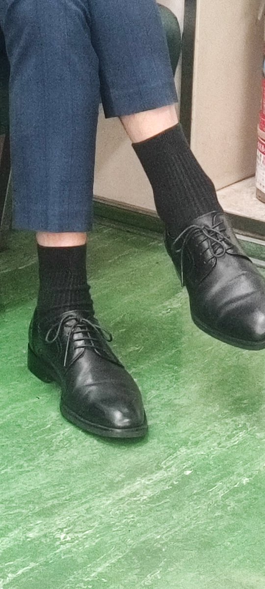 絲情襪意 tweet media