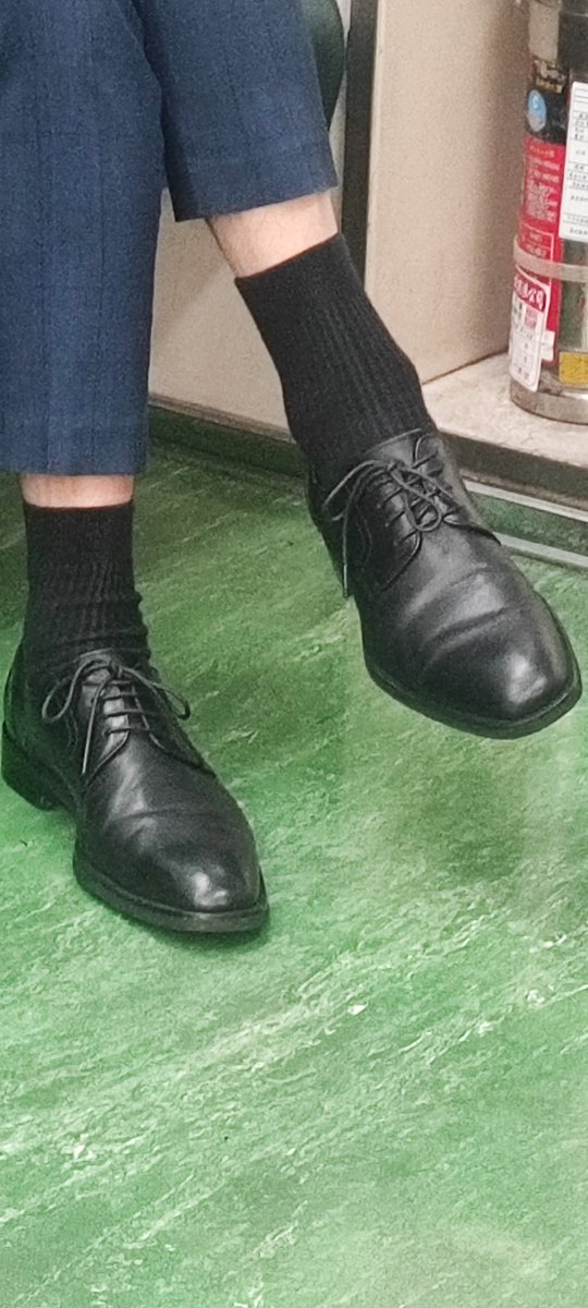 絲情襪意 tweet media