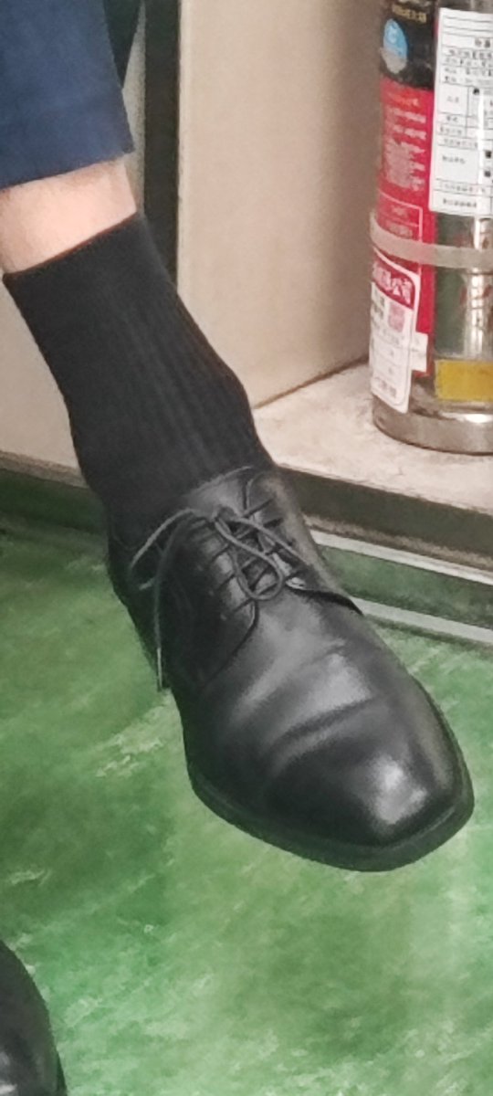 絲情襪意 tweet media