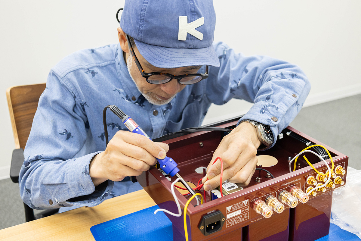 pw_audio's tweet image. 【レビュー】組み立てる喜び、音が出る感動。真空管初心者にも安心、トライオードのアンプキット「TRK-3488」を作ってみた！制作時間は約4時間、GWのの「大人の工作」にもぴったりです！
phileweb.com/review/column/…
#TRIODE #トライオード #真空管アンプ