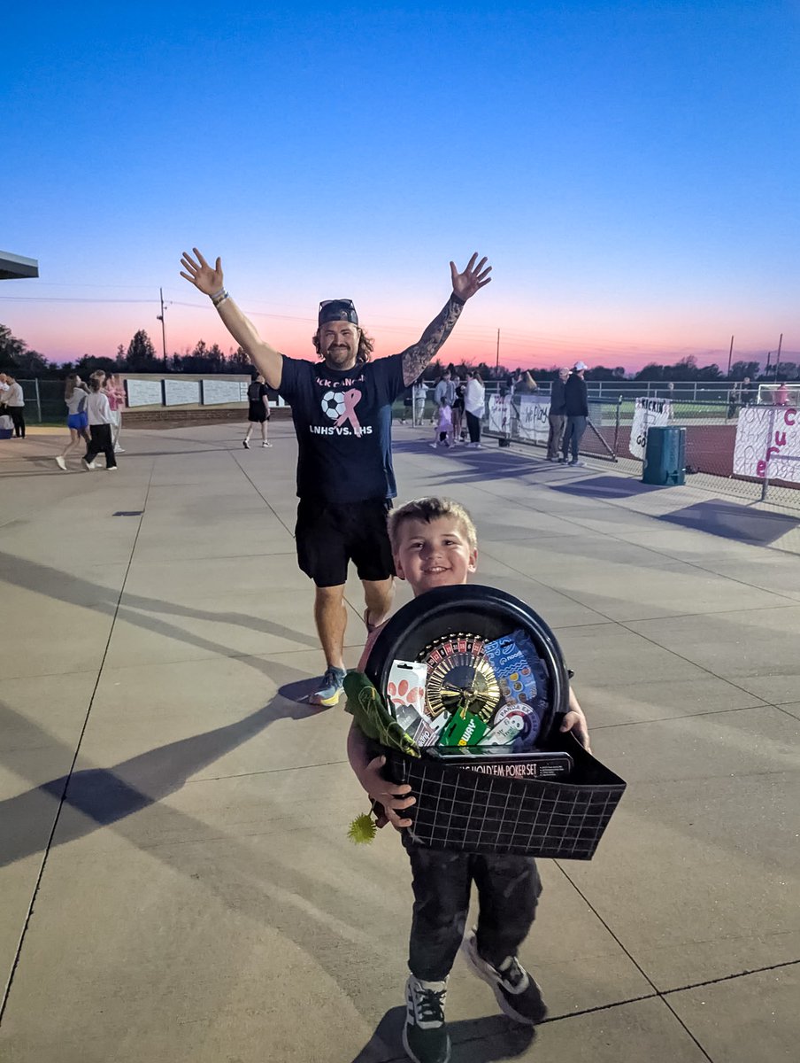 Robert Stough (@coachstough) on Twitter photo Great night watching our ladies get another home dub! <a href="/berk_salmond/">Berkleigh Salmond</a> had the lone goal and my guy won one of the gift baskets at the Cancer Night raffle! Great night watching our ladies get another home dub! <a href="/berk_salmond/">Berkleigh Salmond</a> had the lone goal and my guy won one of the gift baskets at the Cancer Night raffle!