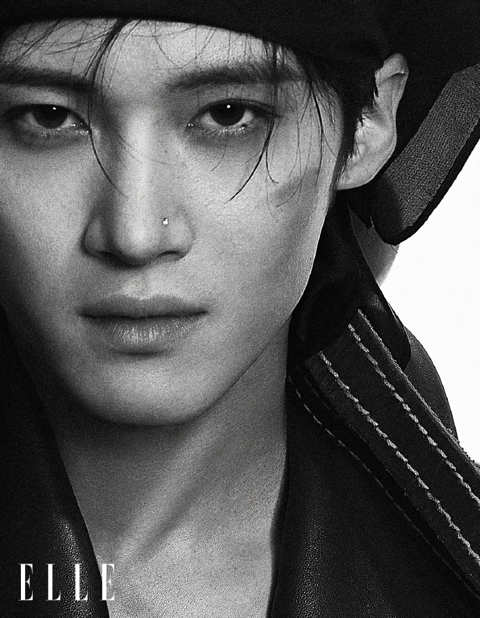 yanan_de_ayi's tweet photo. A bold attempt🔥 #IrregularUpdates #ELLE5月刊
04.18 YANAN Weibo Update
https://t.co/FdBzLgII5F
10 photos https://t.co/H7ZlFTmAMB