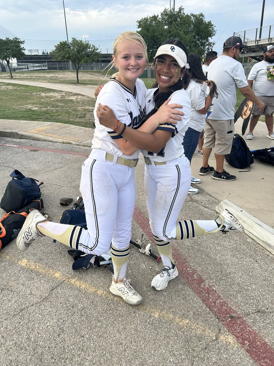 Faith Mayfield (2028) (@faithmayfield28) on Twitter photo Yall follow my girl <a href="/AraceliAlonzo32/">Araceli Alonzo</a> she’s a baller! Undefeated district champs 🥂 Yall follow my girl <a href="/AraceliAlonzo32/">Araceli Alonzo</a> she’s a baller! Undefeated district champs 🥂