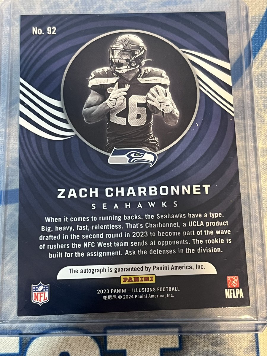 CaseySweet1's tweet photo. @PaniniAmerica was this card from a hobby box missing it auto? It says the auto that is not on it is guaranteed by you. https://t.co/jH6AUsEzHt