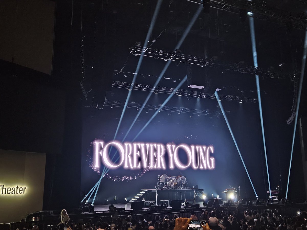 day6sbabo's tweet photo. thanks to DAY6, my youth is forever eternal🤍 let's meet again soon. until then, always be happy and healthy! 🫶 https://t.co/JaxwbJGyWA
