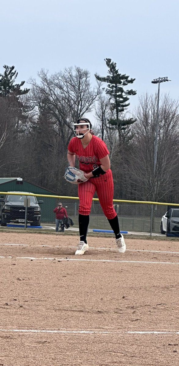 Our team continues to work hard, another “W” tonight!! ❤️🖤
My current HS stats: 
Pitching: 44 IP, 2.06 ERA, 46 SO  Hitting: 0.320 average, 2 DBLs, 3 HR, 9 RBIs