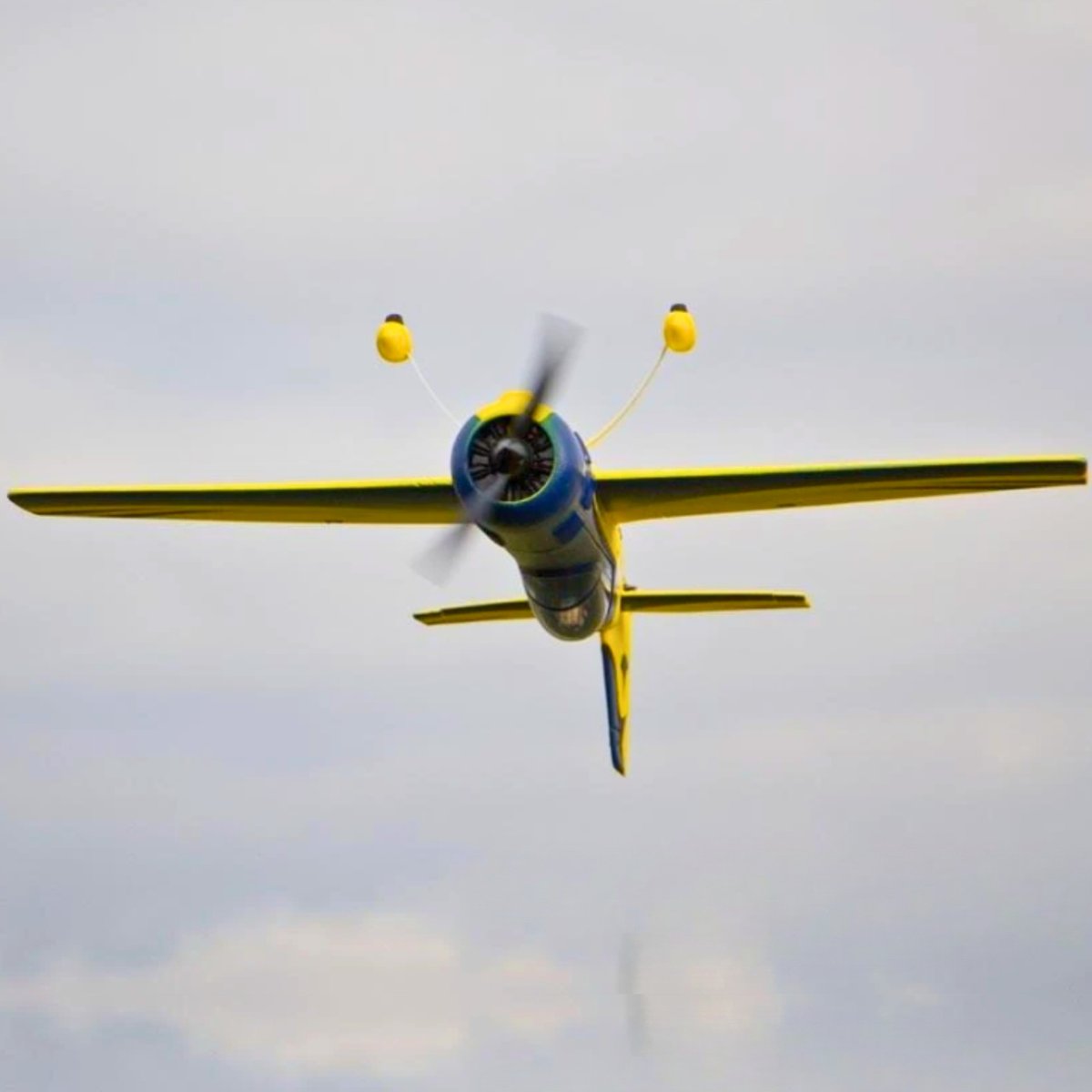 dynamhobby's tweet image. 𝐍𝐄𝐖 𝐑𝐄𝐋𝐄𝐀𝐒𝐄: 𝐓𝐡𝐞 𝐔𝐩𝐠𝐫𝐚𝐝𝐞𝐝 𝐃𝐲𝐧𝐚𝐦 𝐒𝐮𝐤𝐡𝐨𝐢 𝐒𝐔-𝟐𝟔𝐌 𝟒𝐒 – 𝐔𝐥𝐭𝐢𝐦𝐚𝐭𝐞 𝟑𝐃 𝐀𝐞𝐫𝐨𝐛𝐚𝐭𝐢𝐜 𝐃𝐨𝐦𝐢𝐧𝐚𝐭𝐢𝐨𝐧! 📷
Blue: dynamrc.com/products/sukho…
Red: dynamrc.com/products/sukho…
#dynam #rcairplane #rcplane #Sukhoi #SU26M #rcaerobatic #3Dsport