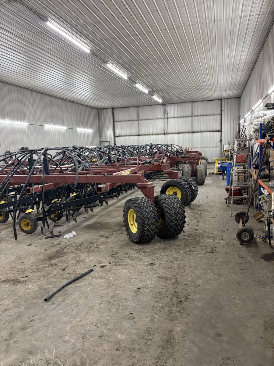 Turns out 60’ hawk does fit in a 40x100 shop with 14’ door