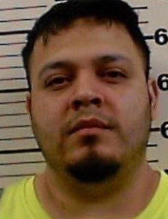 OliLondonTV's tweet image. One of these men is an American citizen kidnapped by Hamas and held hostage in Gaza for 559 days.
The other is a migrant deported from the U.S. and imprisoned in El Salvador for being a suspected MS-13 gang member.
Guess which one the Democrats are rallying to release?