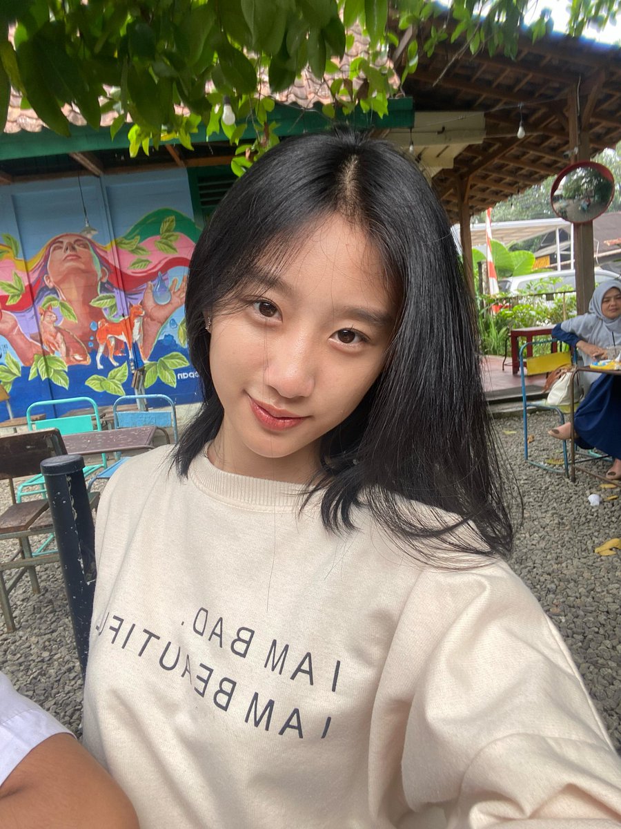 kaliseuta's tweet image. GOOD MORNINGG ALL!! janlup pake hastag (#CALive)
ketemu di anniv dan 2shot juga yaa, soalnya dah aku kasih #selCalday nii &amp;gt;&amp;gt;