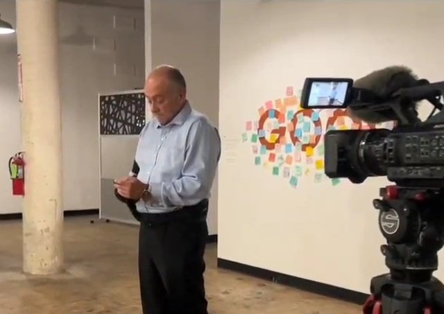 安东尼家属回应质疑:新闻发布会行为引争议 - 1