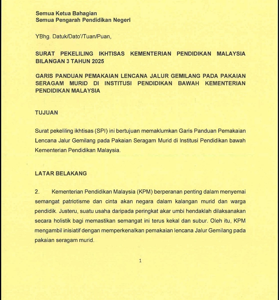 Isu salah bendera ni semua propaganda nak menghalalkan pemasangan lencana bendera kat seragam sekolah. Padan muka kita semua. Tahniah kroni-kroni embroidery. #merekayangrancang