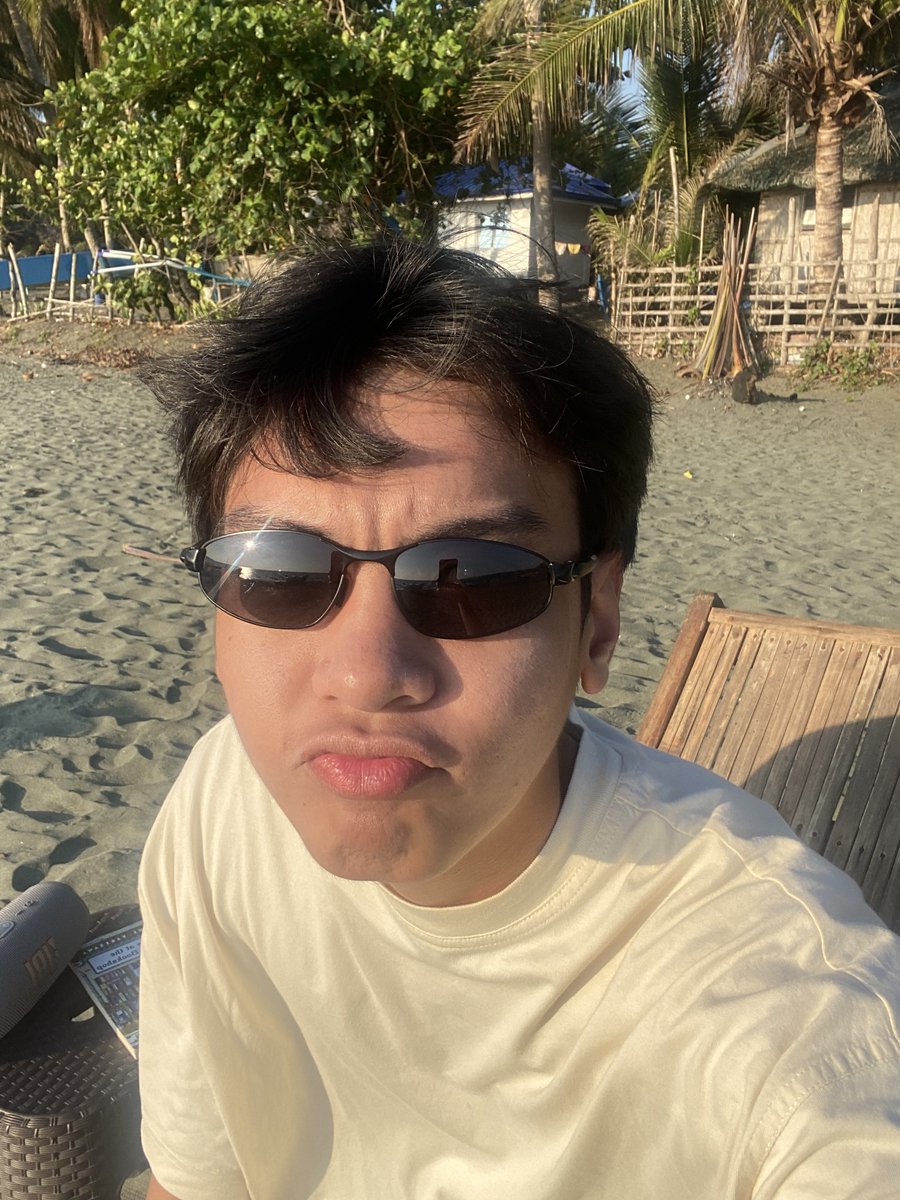 gi ッ tweet media