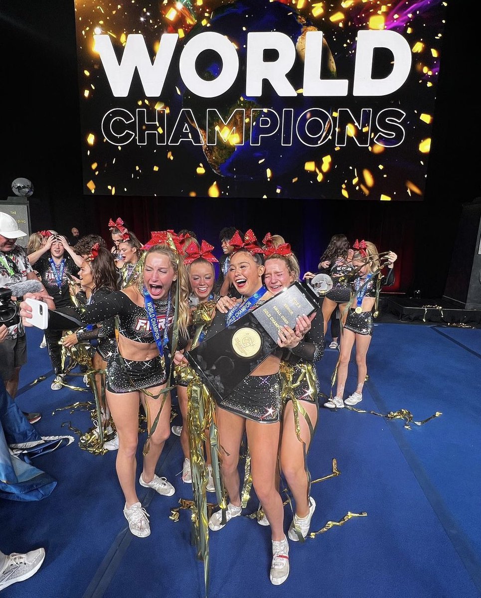 clairegotts's tweet photo. i can’t wait to watch fierce 5 run it back next weekend🫶🏼🥊 https://t.co/987jTA262G