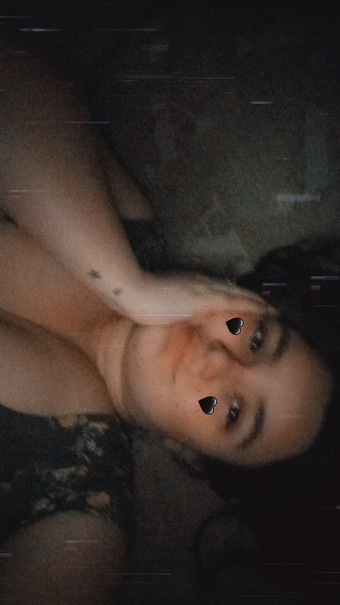 twofacedcry's tweet photo. Sale going on! 5 custom pictures for 35! 
Message me on telegram @ twofacedcrybaby https://t.co/A81FmE6kvy