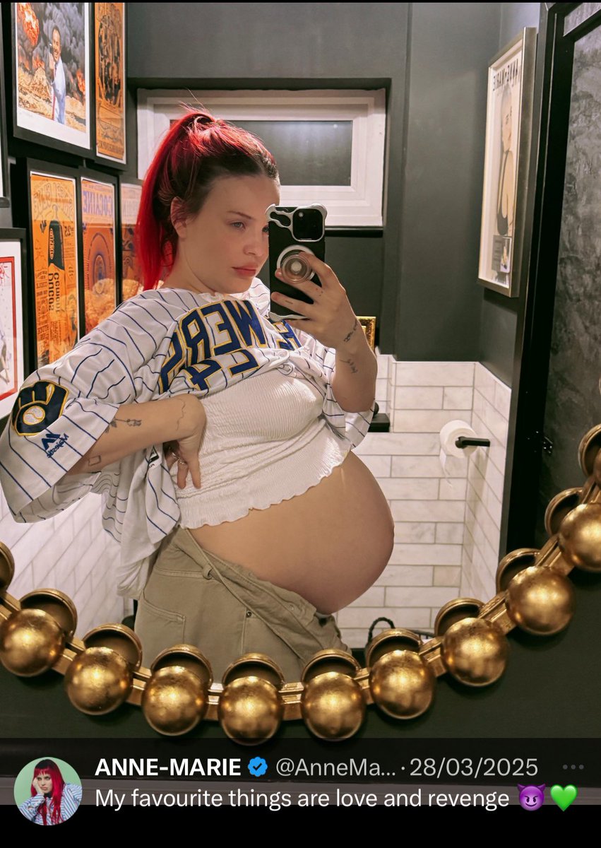 Anne-Marie no mood Mamy:

✨18/03/2024 - Menina “Seven” (engravidou por volta de Maio/junho)

✨28/03/2025 - Menino ( engravidou +- pela mesma época,talvez julho?) chutando que ela esteja de 8 meses agora.

Anne-Marie no mood mamy