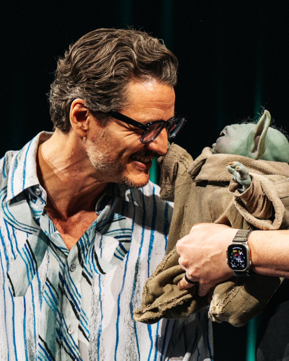 StarWars Celebration tweet media