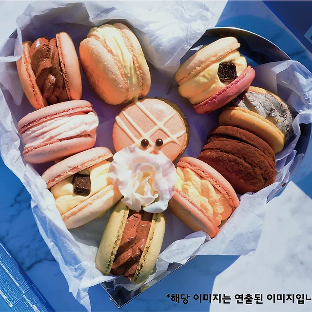 [RT♥] 제가 각색콘티와 작화를 맡은, 멋진 웹소설 <제국의시녀>의 웹툰화 작품이 런칭되었습니다!
많은 관심 부탁드릴게요!^///^
RT해주시는 분들 중 한분께 맛있는 마카롱세트를 보내드릴게요!
잘부탁드립니다 (_ _)♥

▶page.kakao.com/content/661144…