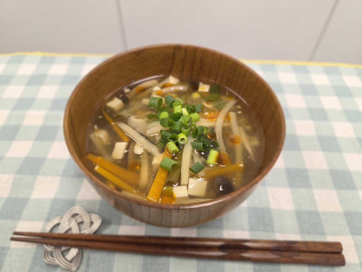 今日のヘルシーごはん研究会は『和風サンラータン』でした✨
初メニューでしたが好評で嬉しかったです🤭

#企業公式つぶやき部 
#企業公式のランチ紹介