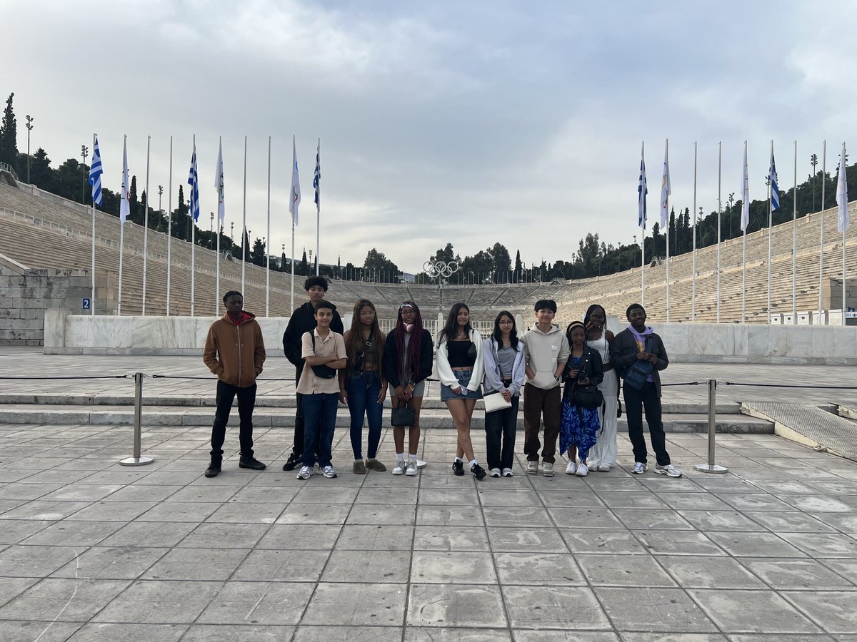 ScienceTech's tweet image. Day V in Athena: Our day started with a guided tour of Athens with an expert local guide. We saw the Olympic stadium, Syntagma Stadium and the acropolis.