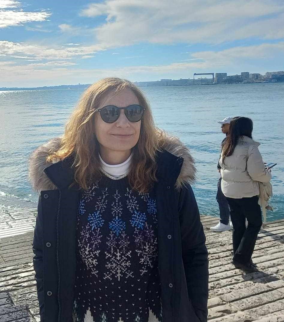 Mi agradecimiento al escritor y crítico literario Toni Montesinos por su entrevista capotiana: 

ALMA EN LAS PALABRAS: Entrevista capotiana a Ana Isabel Alvea Sánchez