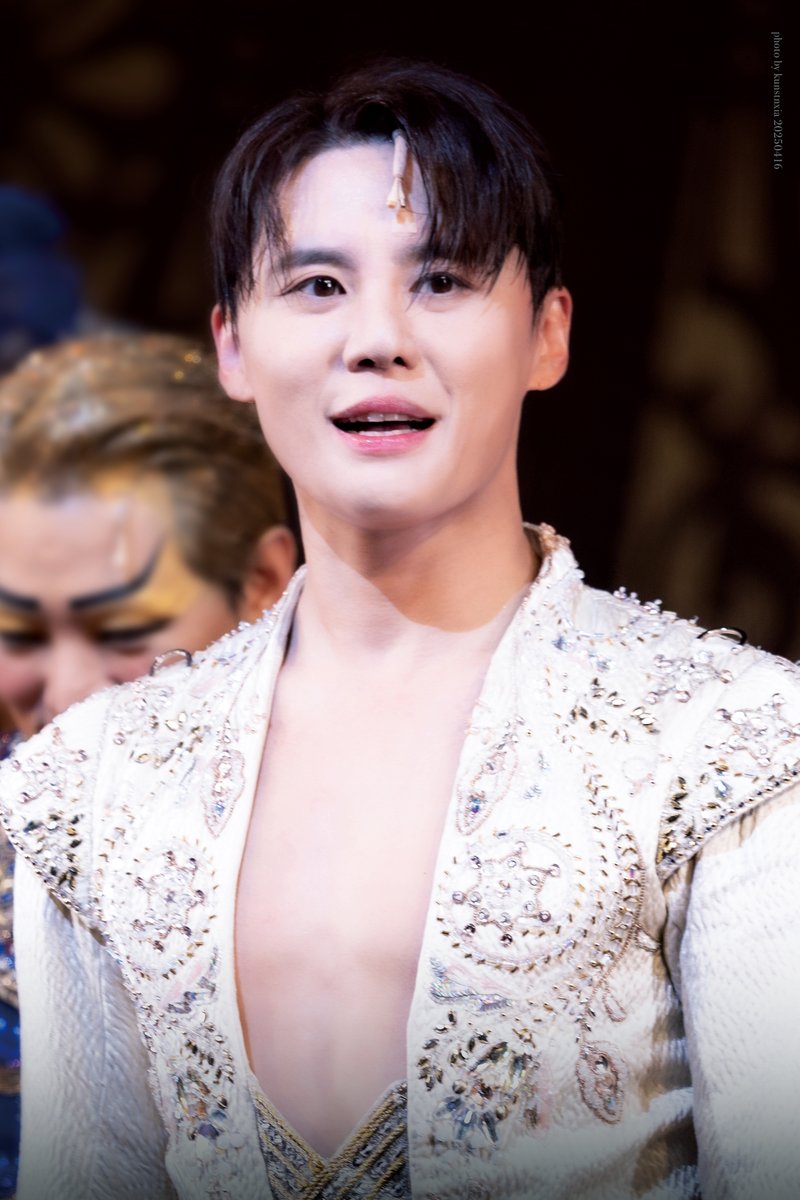 20250416 19:30 뮤지컬 알라딘 인터파크스테이지 
김준수 샤라딘