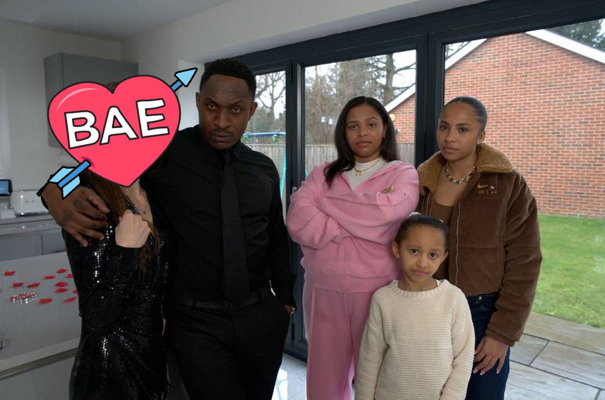 StevoTheMadMan's tweet photo. Big reveal on my show, Airing Tues 22nd April 😯 #TheMadHouse https://t.co/I7T55FWCdw
