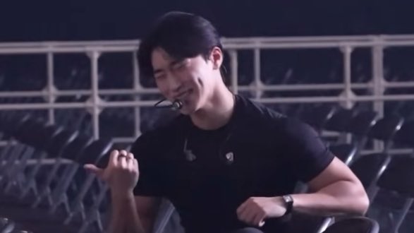 sankaissed's tweet photo. SANHWA’S REACTION TO WOOYOUNG’S AEGYO IM CRYING https://t.co/8uhKGLvJrX