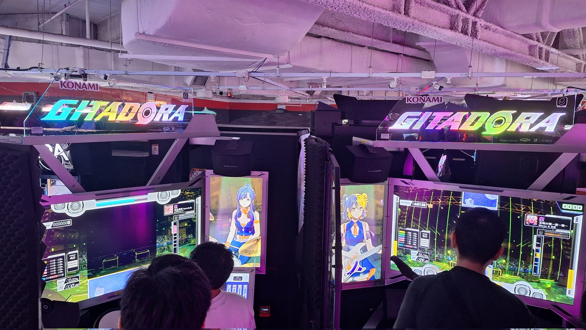 SakamotoNeko13's tweet photo. GITADORA Galaxywave DELTA is here! https://t.co/qxT0B2CDBM