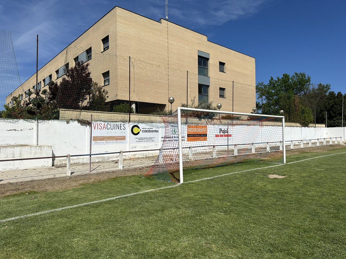 Club Futbol Bellvís (@cfbellvis) on Twitter photo 🧐 Què us semblen les noves xarxes blaugrana del Municipal Joan Solé Gilabert? 🔴🔵
Gràcies <a href="/Ajunt_Bellvis/">Ajunt.Bellvís/Arcs</a>! 🤝 🧐 Què us semblen les noves xarxes blaugrana del Municipal Joan Solé Gilabert? 🔴🔵
Gràcies <a href="/Ajunt_Bellvis/">Ajunt.Bellvís/Arcs</a>! 🤝