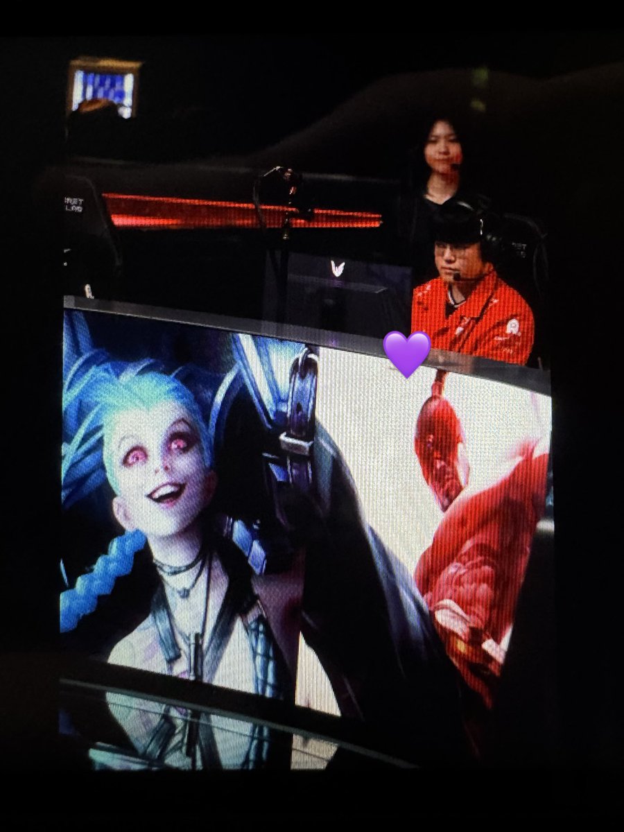 graceus_august's tweet photo. 250418 Preview
𝐓𝟏 𝐆𝐮𝐦𝐚𝐲𝐮𝐬𝐢 𝐉𝐢𝐧𝐱

#구마유시 #Gumayusi https://t.co/gNkBjmxwG7